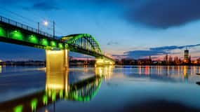 Belgrade: Sunset Sightseeing Cruise with Drinks