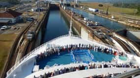 Panama City: Panama Canal Partial Transit Boat Tour