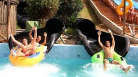 Benidorm: Entré til Aqualandia med valgfri kombibillet til Mundomar