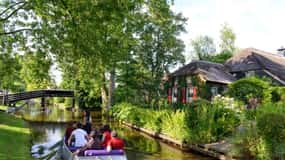 From Amsterdam: Private Tour to Giethoorn