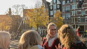 Amesterdão: Visita o bairro Jordaan com um guia de turismo alemão