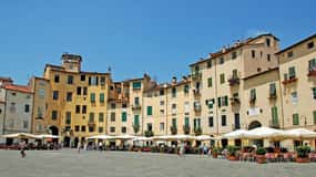 Lucca: City Highlights Walking Tour