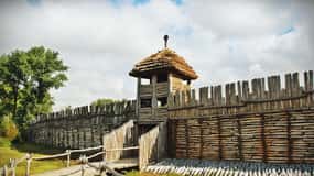 From Poznan: Gniezno, Biskupin, Wenecja Full-Day Trip