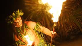 Oahu: Germaine's Traditional Luau Show & Buffet Dinner