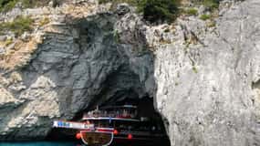 From Parga: Full-Day Cruise to Paxi Islands & the Blue Caves