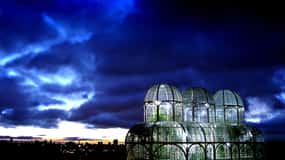 Curitiba: 4 horas de city tour noturno com jantar
