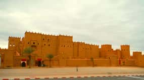 Tour privado de 3 días de Marrakech a Fez vía el desierto de Merzouga