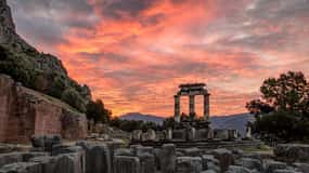 ''Full Day in Delphi, Monastery of Hosios Loukas, Livadia ''