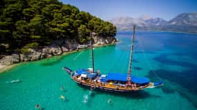 From Nydri: Lefkada Forgotten Islands Day Cruise with Lunch