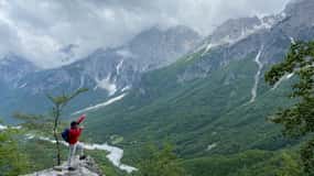 Von Tirana aus: Valbona Park mit Fährenfahrt und Prizren Stadt