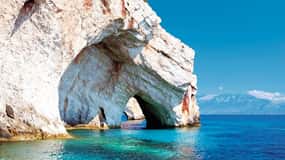 From Kefalonia: Blue Cave Boat Cruise & Shipwreck Photo Stop