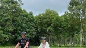 Galápagos, Ruta en E-Bike + tortugas Gigantes y Lava Tuneles