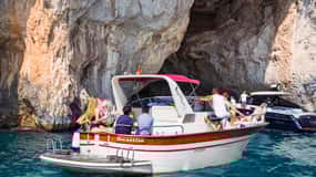 Från Amalfi: Båtutflykt i liten grupp till ön Capri