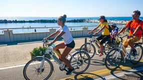 Pisa: Selbstgeführte Tour zum Meer mit dem E-Bike