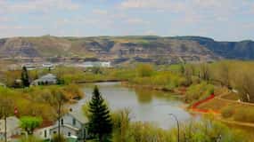 Drumheller: Bad Land & Dinosaur Museum Tour from Calgary