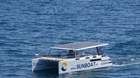 Portimão: Benagil Caves & Golden Coast Eco Catamaran Tour