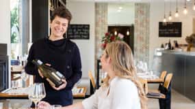 Melbourne: Mornington Peninsula Wine and Food Day Tour