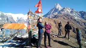 Avventura sull'Himalaya: Trekking di 5 giorni sul Mardi Himal da Pokhara