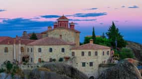 Von Athen aus: 3-Tage Meteora mit kleinen Touren vor Ort