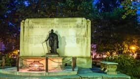 Philadelphia: Phantoms of the Founding Fathers Walking Tour