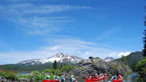 Bend: Half-Day Cascade Lakes Canoe Tour