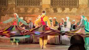 Cairo: Egyptian Heritage Tanoura Dancing Troupe Show