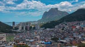 Rio: Rocinha Favela Guided Walking Tour with Local Guide
