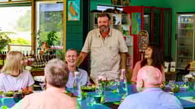 From Cairns: Atherton Tablelands Food and Wine Tasting Tour