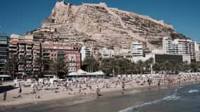 Au départ de Valence : Excursion privée d'une journée à Alicante avec un guide local