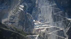 From Carrara: Marble Quarries Jeep Tour with Lardo Tasting