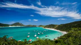 From Búzios: Arraial do Cabo with Boat Tour and BBQ Lunch