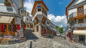 Gjirokaster: Tour a piedi del Vecchio Baazar e della Cfaka