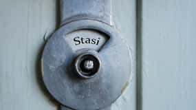 Berlin: Stasi Museum Private Guided Tour with Entry Ticket