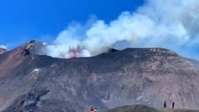 Mount Etna: Volcano Craters Hiking Tour
