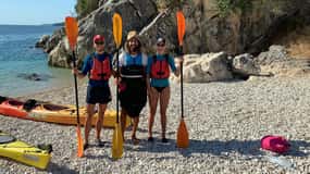Lefkada: Agios Ioannis & Papanikolis Cave Kayak Tour