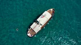 Boat tour Golfo Aranci: Tavolara and Molara Marine Protected Area