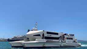 Von Split: Fährtransfer nach Bol auf der Insel Brac und zurück