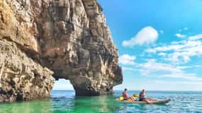 Raposeira : Visite guidée en kayak et grottes de Praia da Ingrina