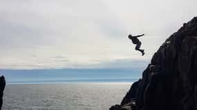 Private Coasteering on Anglesey, N Wales (jump, swim, climb)