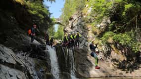 Pitlochry: Canyoning Avançado nas Cataratas Superiores de Bruar
