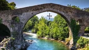 Von Santander oder Llanes aus: Covadonga-Seen & Cangas de Onis