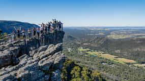 Melbourne to Adelaide: 3-Day Great Ocean Road Grampians Tour