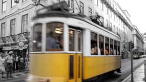 From Algarve: Lisbon City Tour with Shopping