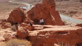 From Las Vegas: Valley of Fire Small Group Tour