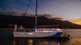 Au départ de Mahé : Croisière au coucher du soleil aux Seychelles avec transferts à l'hôtel