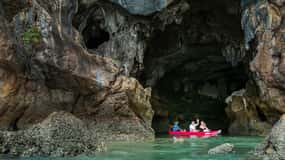 From Phuket: Phanga Nga Bay Boat Day Tour with Lunch