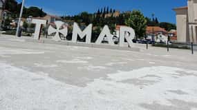 Rycerze i cienie: Tomar Storywalk ze studiem ceramicznym