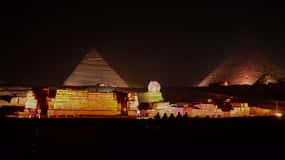 Från Kairo: Tur till pyramiderna i Giza med ljusshow och transfer