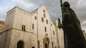 Bari: St. Nicholas Basilica and Crypt Guided Tour