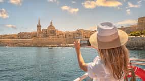 Afternoon Harbours Cruise with Guide and Roundtrip Transfers